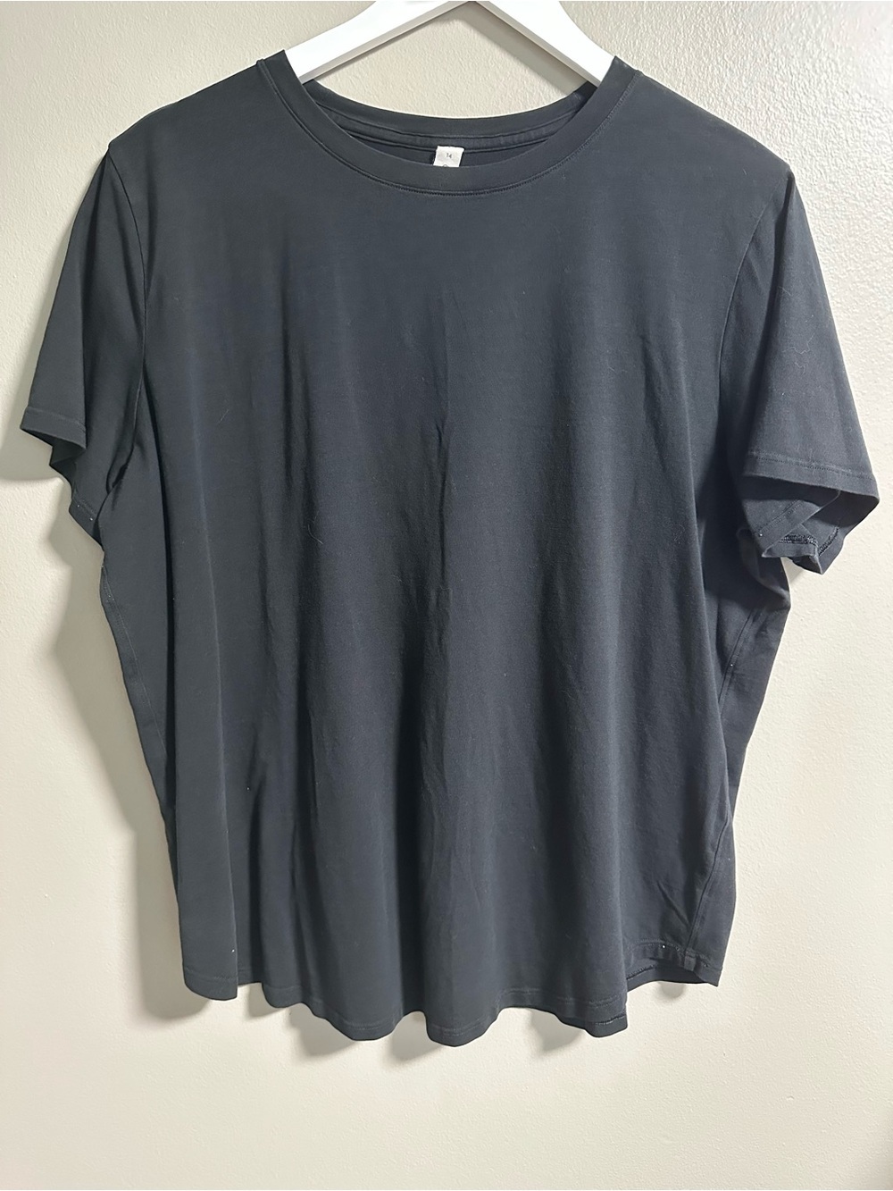 Lululemon Black T Shirt Size 14 *flaw*